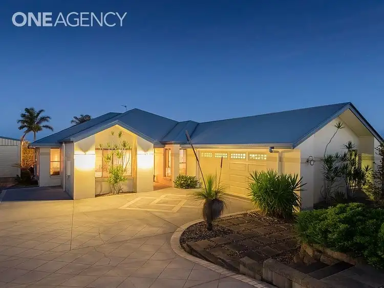 5 Woongoolbver Ct, River Heads QLD 4655