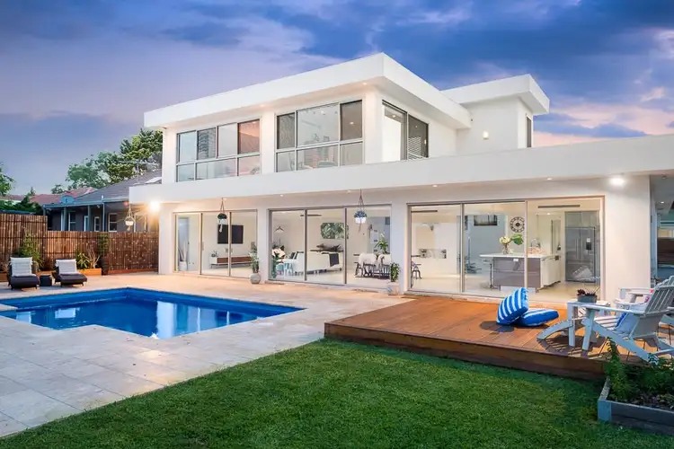 208 Belgrave Espalanade, Sylvania Waters NSW 2224