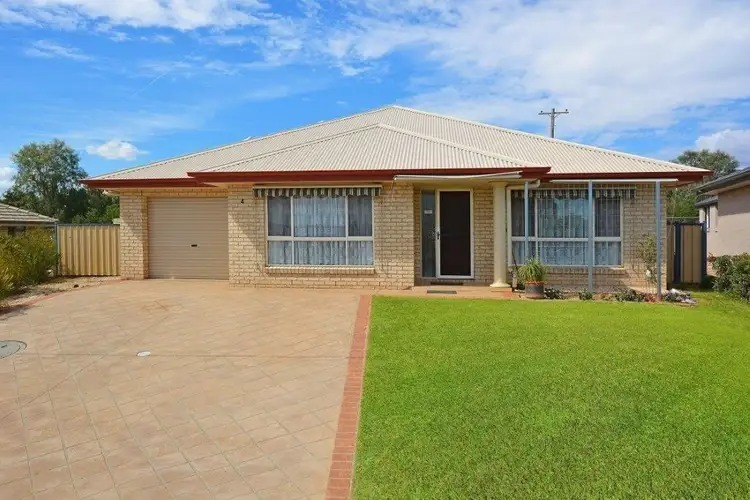 4 Mitchell Place, Gunnedah NSW 2380