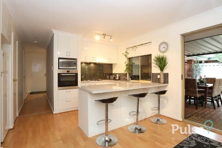 2/25 Mosaic Street East, Shelley WA 6148