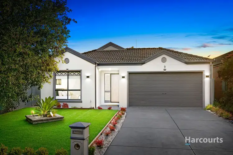 9 Quilan Court, Caroline Springs VIC 3023