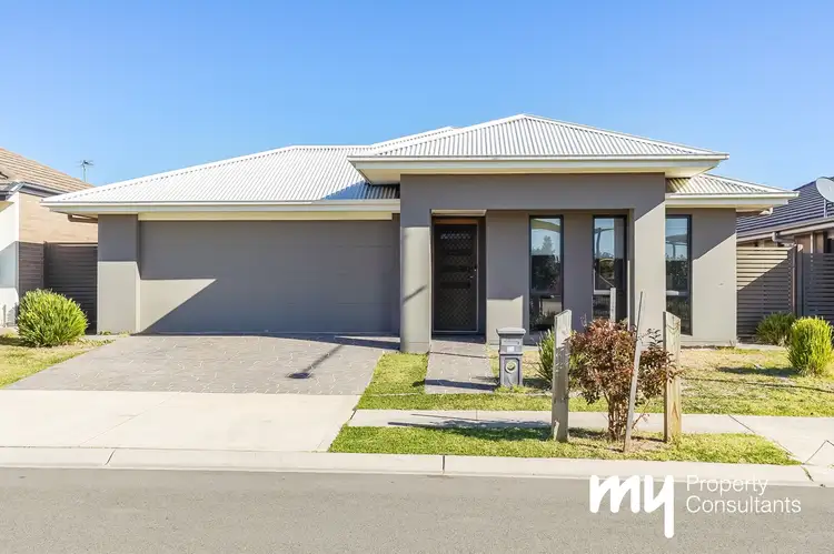 10 Duncombe Avenue, Gledswood Hills NSW 2557