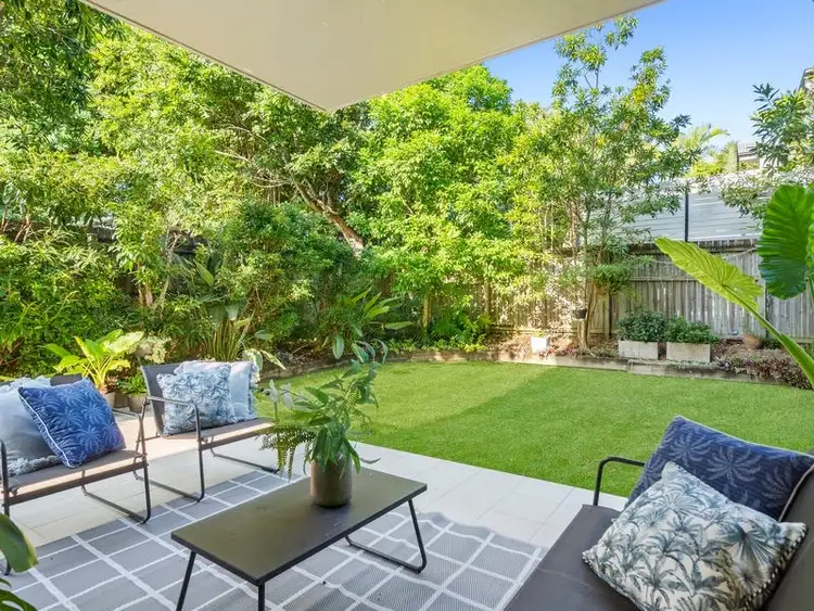 Second view of Homely apartment listing, 2/425 Hawthorne Road, Bulimba QLD 4171