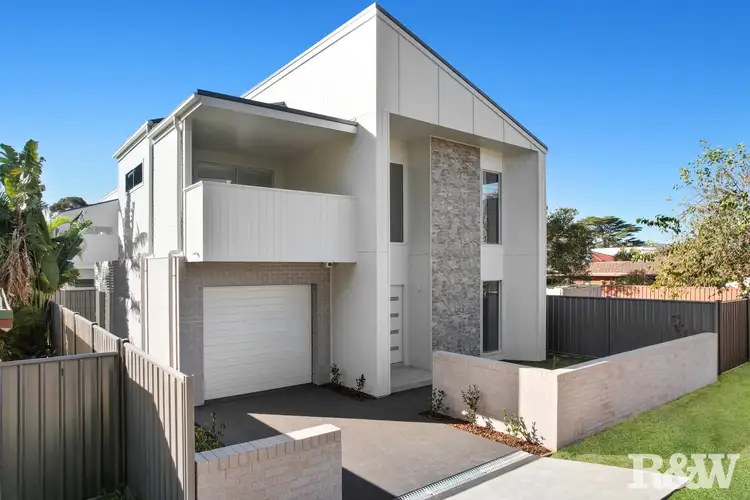 2/86 Karingi Street, Ettalong Beach NSW 2257