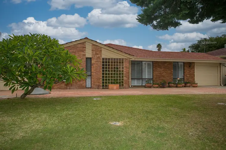 Fifth view of Homely house listing, 2 Dale Square, Ballajura WA 6066