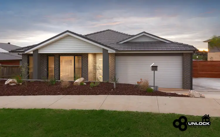 Second view of Homely house listing, 21 Lillypilly Street, Warragul VIC 3820