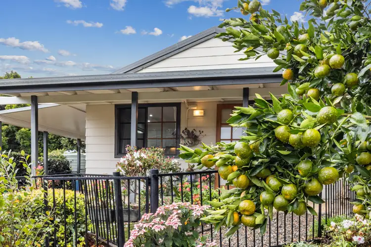 18 Carrington Drive, Flaxton QLD 4560