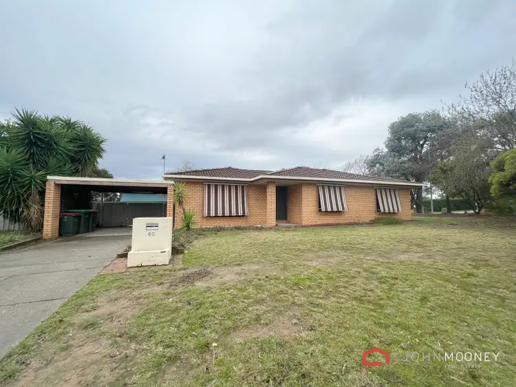 60 Undurra Drive, Glenfield Park NSW 2650