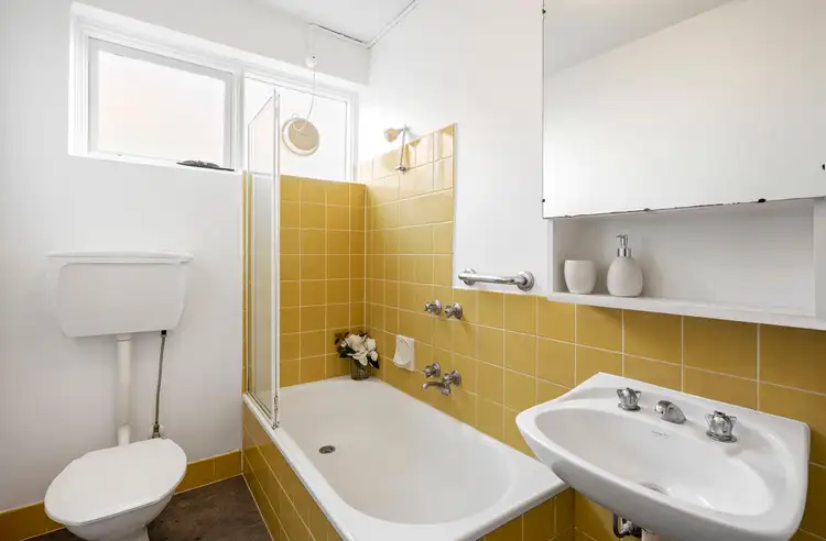 Fifth view of Homely flat listing, 1/4 Allard Street, Brunswick West VIC 3055