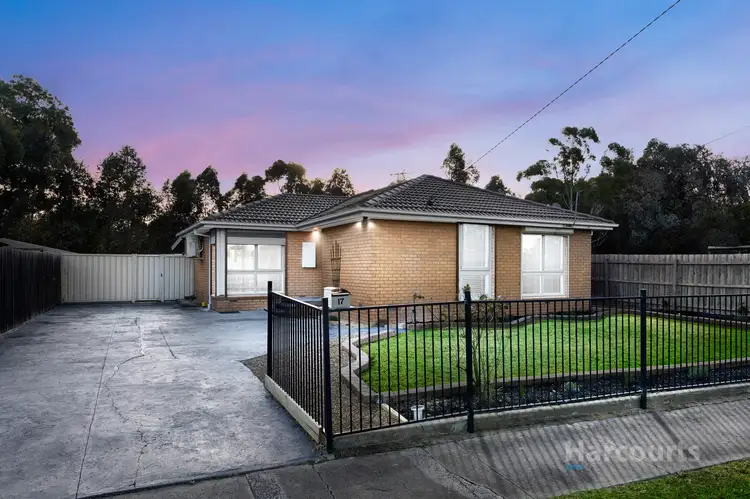 17 Woodland Drive, Albanvale VIC 3021