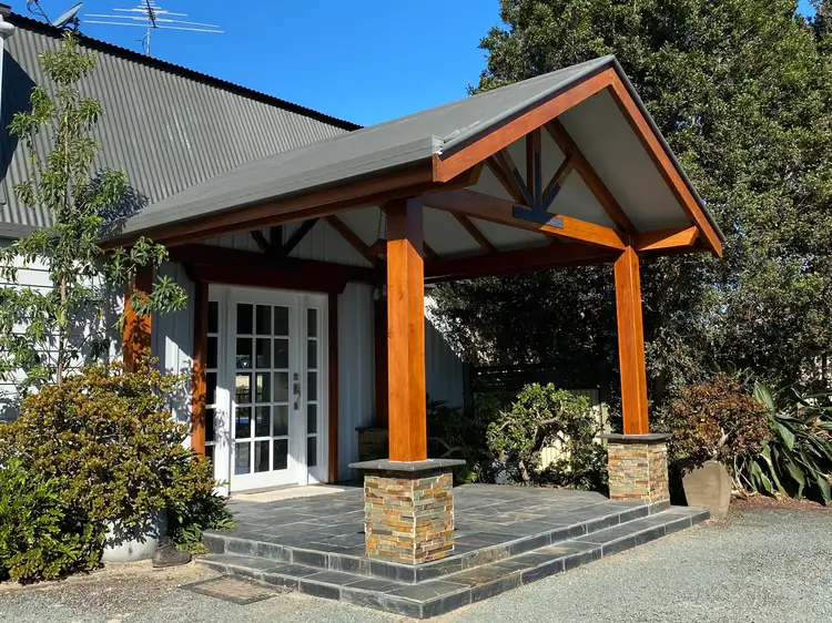 706 Mundoolun Connection Road