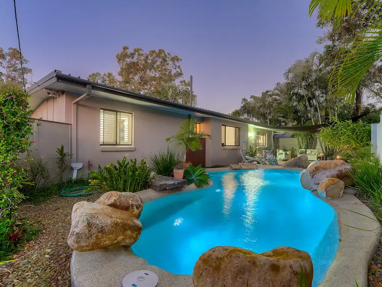 4 View Crescent, Arana Hills QLD 4054