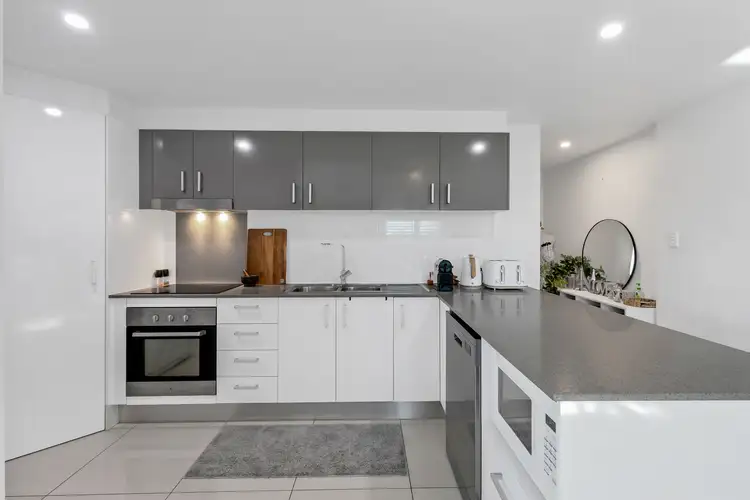 2/450 South Pine Road, Everton Park QLD 4053