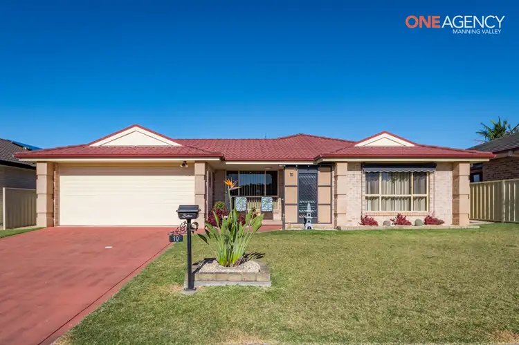 10 Albatross Way, Old Bar NSW 2430
