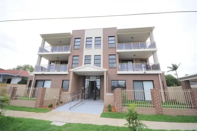 16/12-14 Banks St, Parramatta NSW 2150