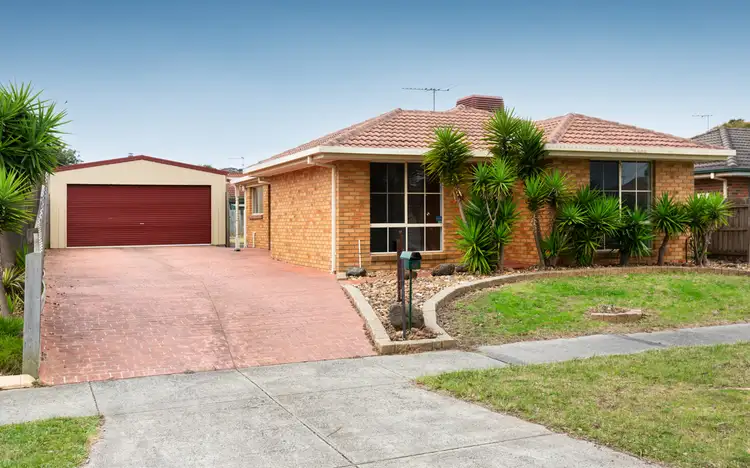 42 Howey Road, Pakenham VIC 3810
