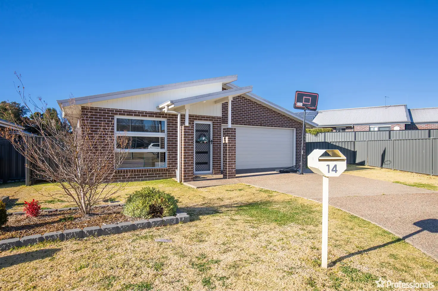 Main view of Homely house listing, 14 Greaves Close, Armidale NSW 2350
