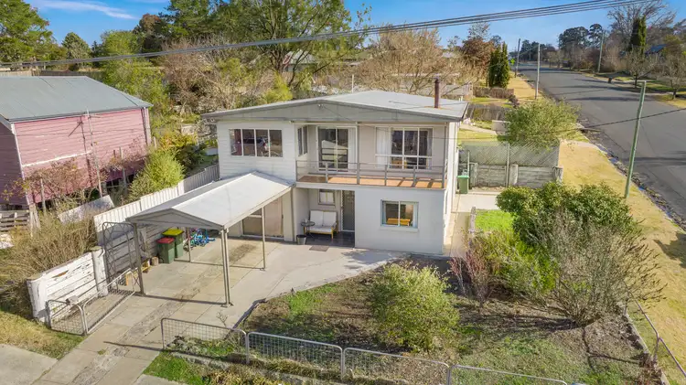 46 Salisbury Street, Uralla NSW 2358