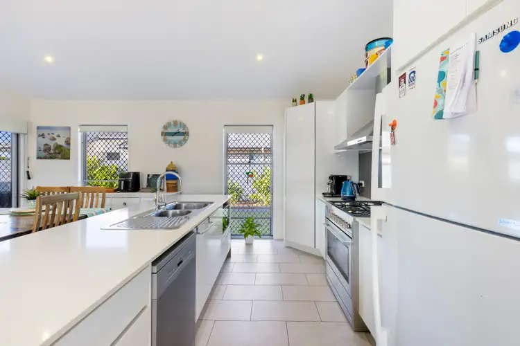 Fifth view of Homely house listing, 2 Featherwood Crescent, Beerwah QLD 4519