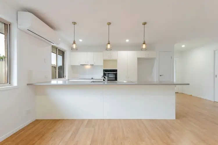 25 Greenview Avenue, Beerwah QLD 4519