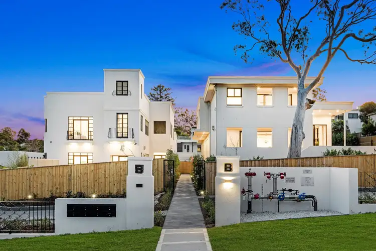 1/4 Marie Dodd Crescent, Blakehurst NSW 2221