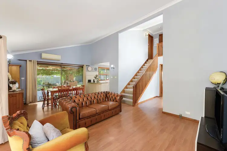 5 Highview Drive, Farmborough Heights NSW 2526