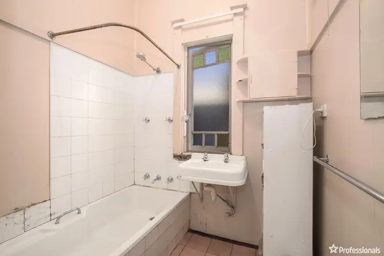 Fifth view of Homely block of units listing, 114 Barney Street, Armidale NSW 2350