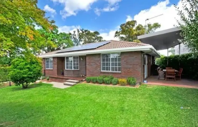 12a Merinda Place, Armidale NSW 2350