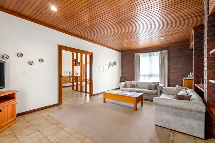 Sixth view of Homely house listing, 29 Thackeray Quadrant, Avondale Heights VIC 3034