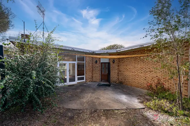 9 Merinda Place, Armidale NSW 2350