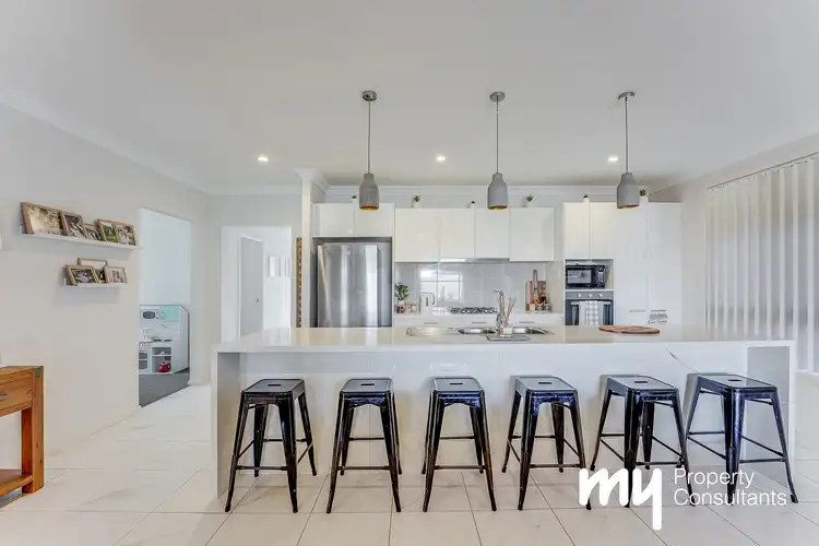 70 Easton Avenue, Spring Farm NSW 2570
