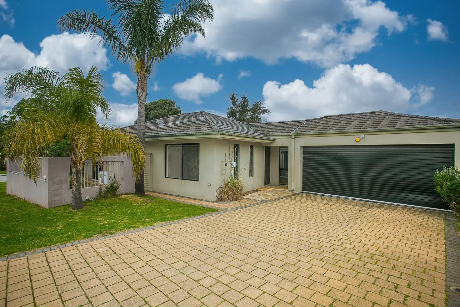 Main view of Homely house listing, 1/207 Scott Street, Cloverdale WA 6105
