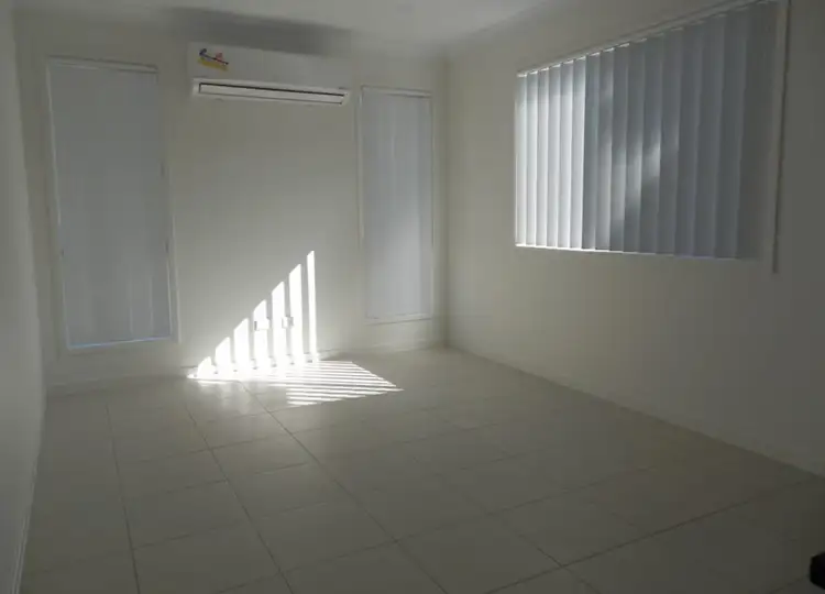 Fourth view of Homely semi-detached listing, 2/25 Hollanders Crescent, Ormeau Hills QLD 4208