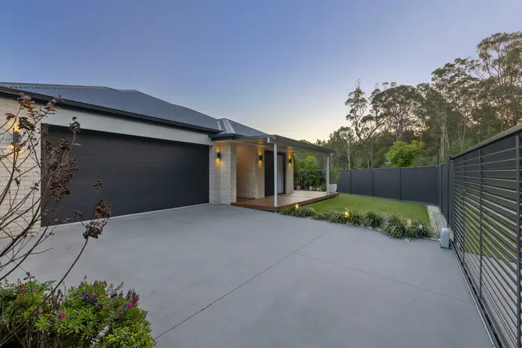27 Plantation Circuit, Landsborough QLD 4550