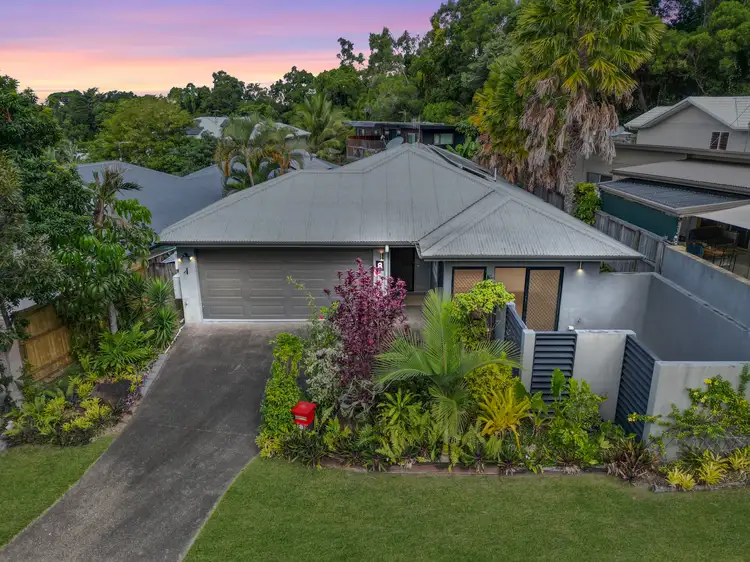 8 Seclusion Drive, Palm Cove QLD 4879