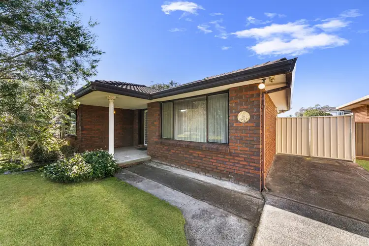 8 Farleigh Avenue, Umina Beach NSW 2257