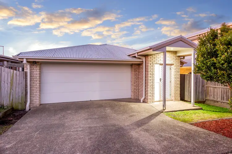 16 McVeigh Street, Pimpama QLD 4209