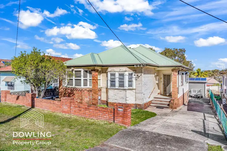 17 Regent Street, Mayfield NSW 2304
