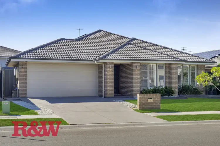 7 Venturer Parade, Leppington NSW 2179