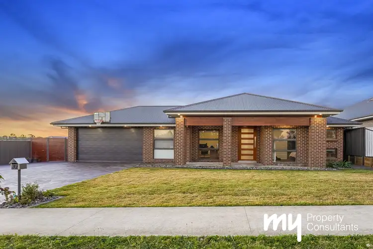 37 Fisher Street, The Oaks NSW 2570
