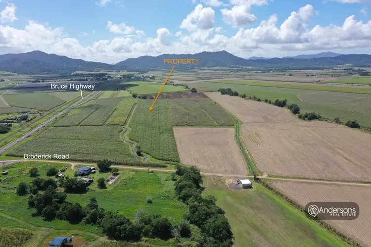 Bruce Highway, Midgenoo QLD 4854