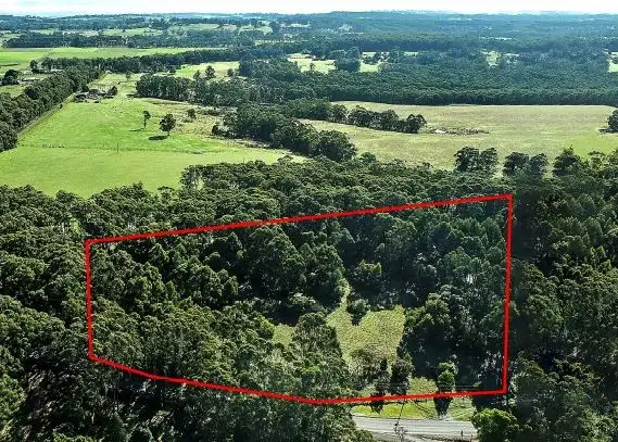 10 Burtons Lane, Barongarook VIC 3249