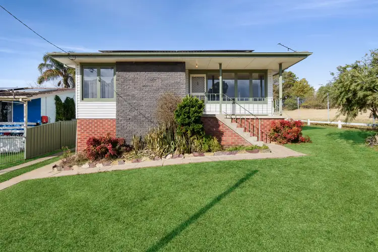 8 Lagoon Street, Moruya NSW 2537