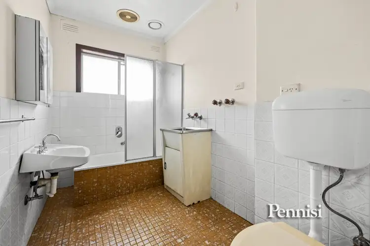 Sixth view of Homely apartment listing, 6/40-42 Ormond Road, Ascot Vale VIC 3032