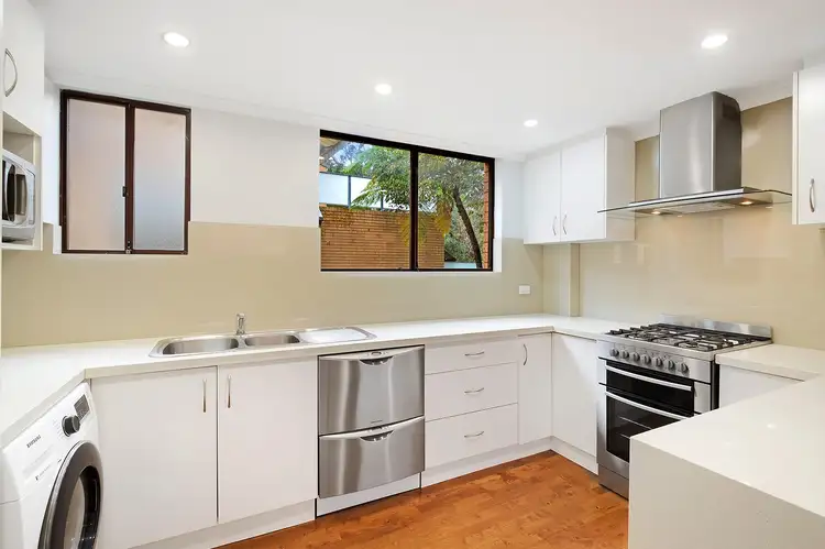 Third view of Homely apartment listing, 2/3 Boronia Street, Wollstonecraft NSW 2065