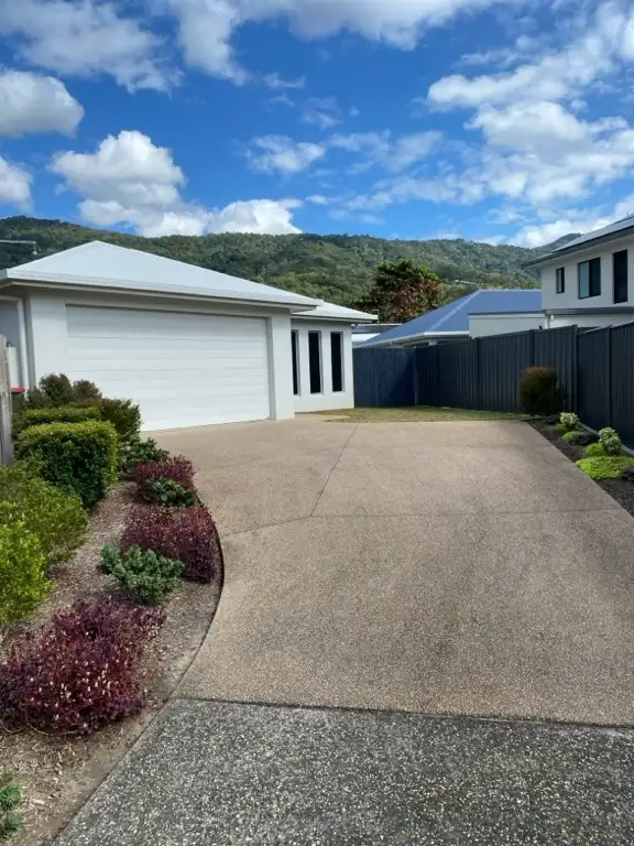 12 Braeside Court, Smithfield QLD 4878