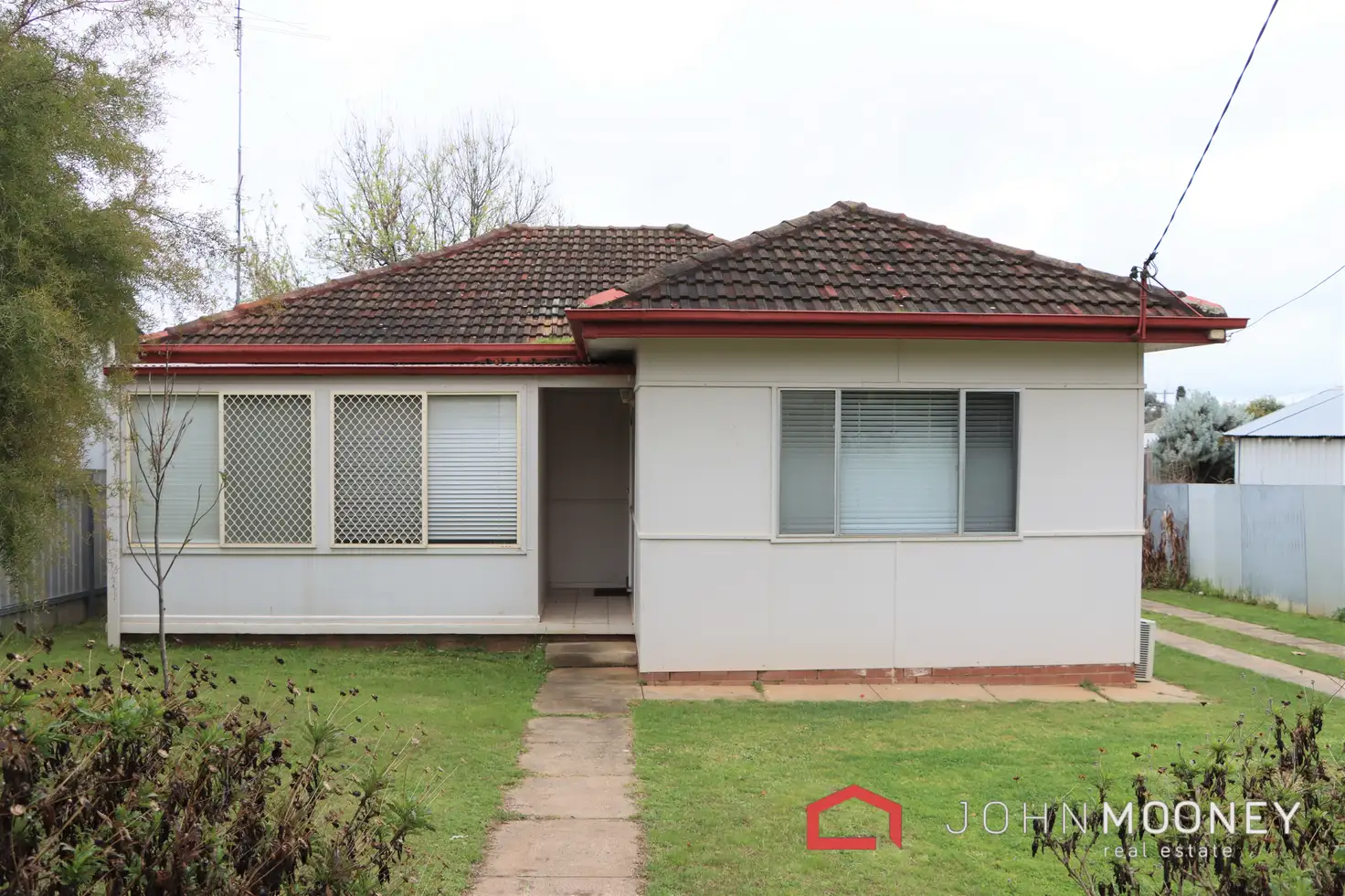 Main view of Homely house listing, 10 Nilma Avenue, Mount Austin NSW 2650