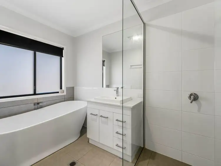 Sixth view of Homely house listing, 5 Webcke Crescent, Kleinton QLD 4352