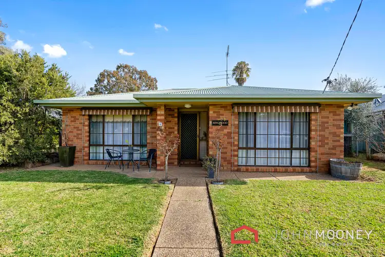 8 Yarragundry Street