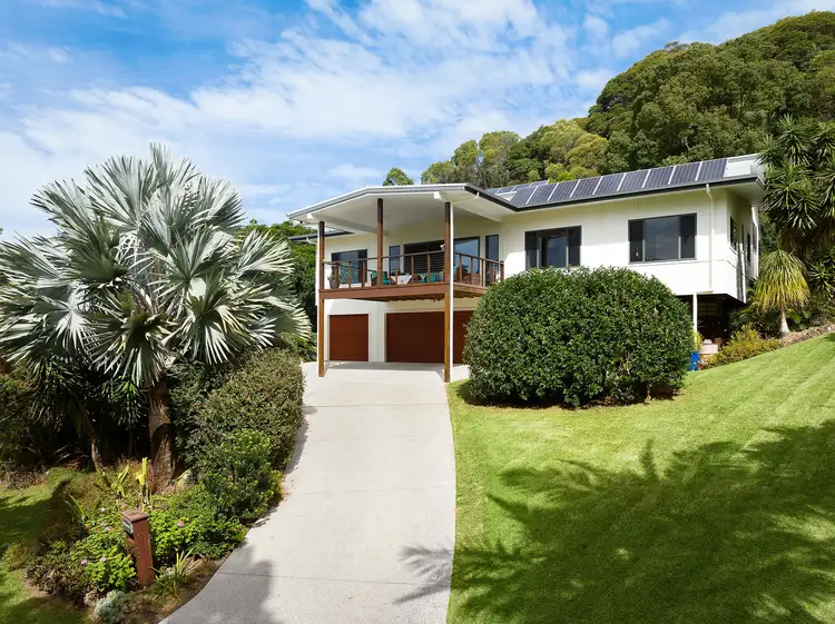 25 Yamble Drive, Ocean Shores NSW 2483